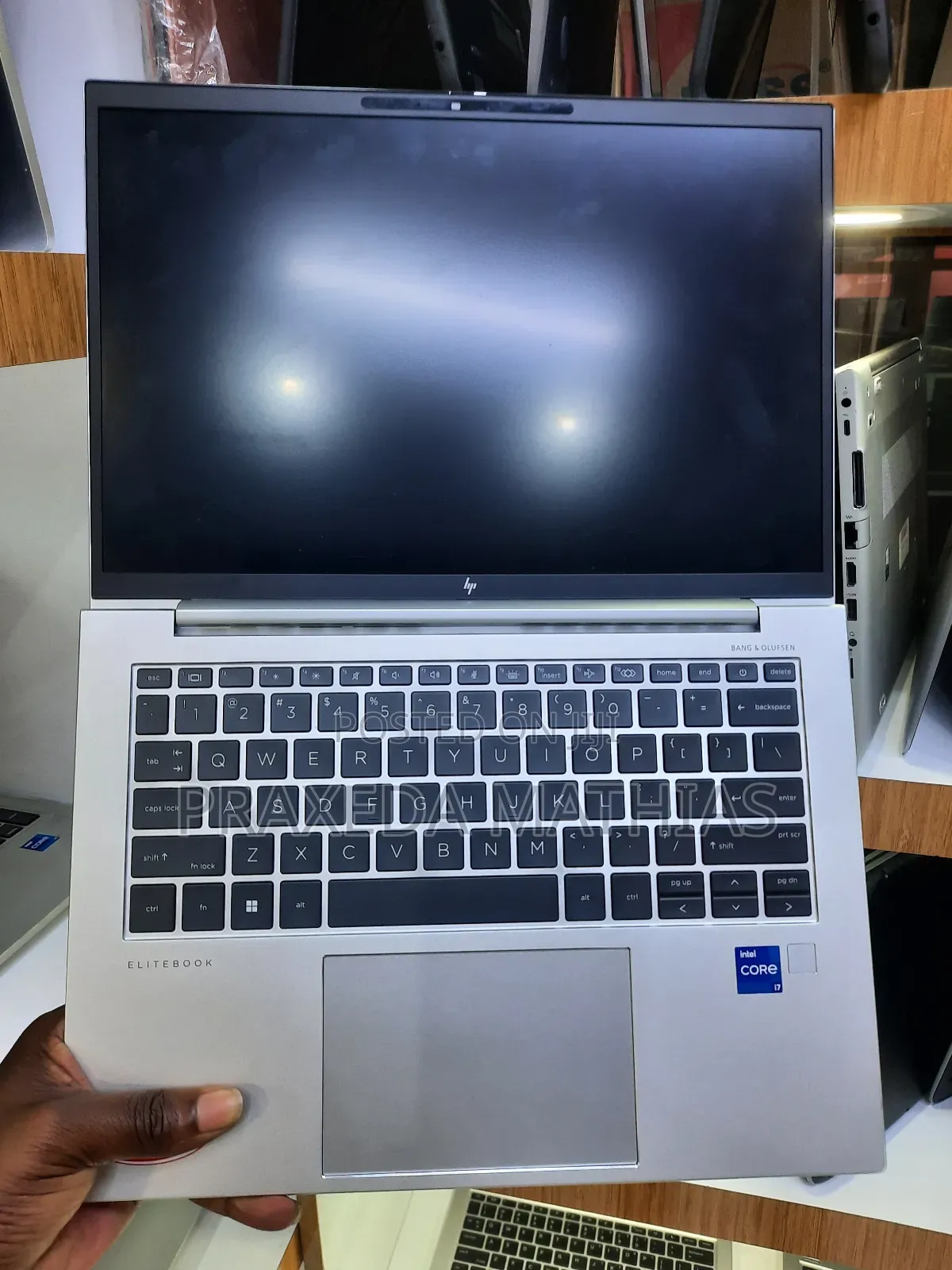 Laptop HP EliteBook 830 G8 16GB Intel Core I7 SSD 512GB