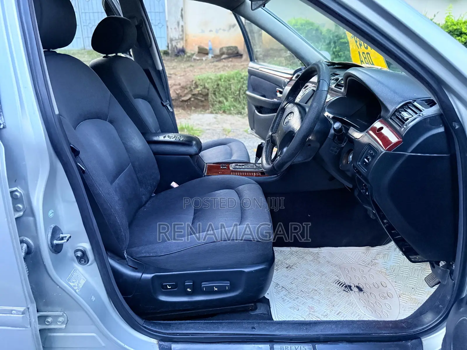 Toyota Brevis 2004 Silver