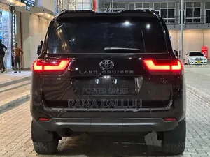 Toyota Land Cruiser 2024 Black