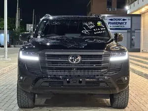 Photo - Toyota Land Cruiser 2024 Black