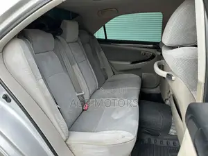 Toyota Crown 2005 Silver