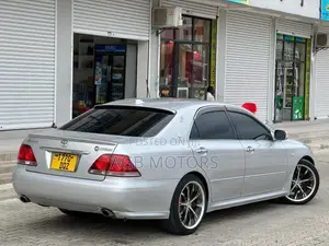 Toyota Crown 2005 Silver