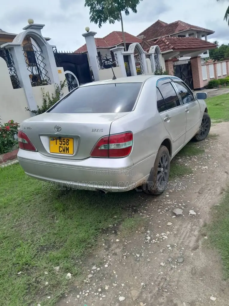 Toyota Brevis 2002 Silver