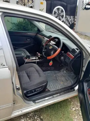 Toyota Brevis 2002 Silver