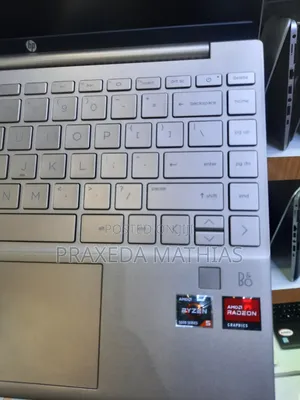 Laptop HP Pavilion 13 16GB AMD Ryzen 5 SSD 256GB