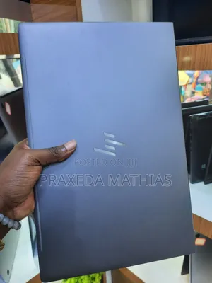 New Laptop HP ZBook Firefly 16 G10 16GB Intel Core I7 SSD 512GB