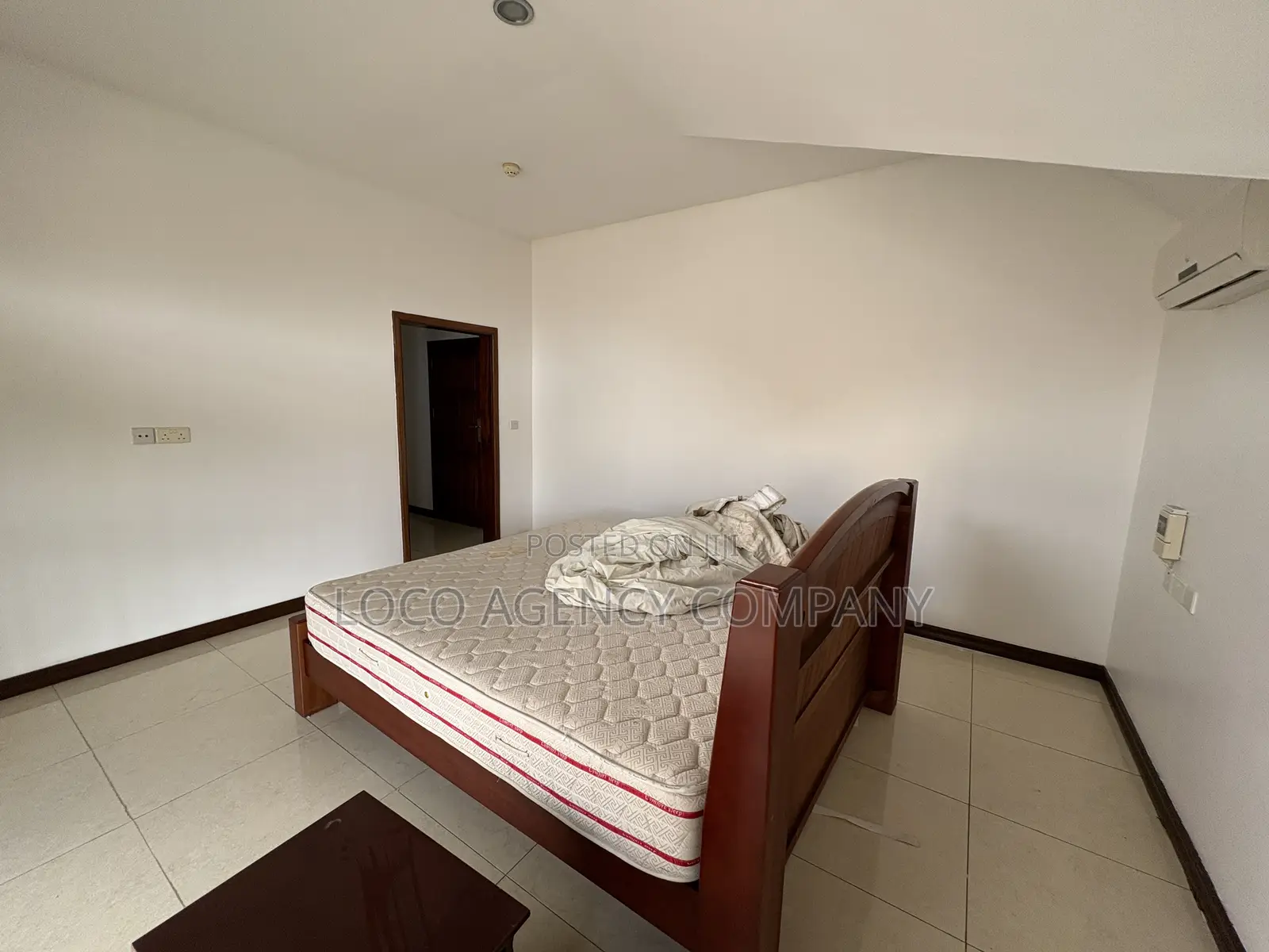 Furnished 5bdrm Villa in Trusted Real Estate, Oyster Bay for rent