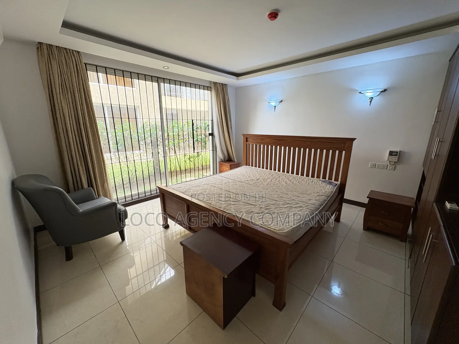 Furnished 5bdrm Villa in Trusted Real Estate, Oyster Bay for rent