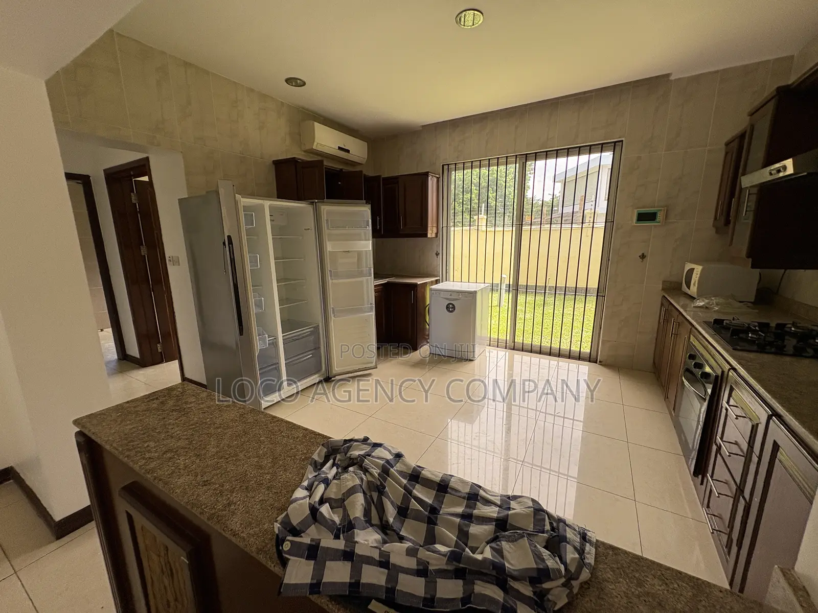 Furnished 5bdrm Villa in Trusted Real Estate, Oyster Bay for rent