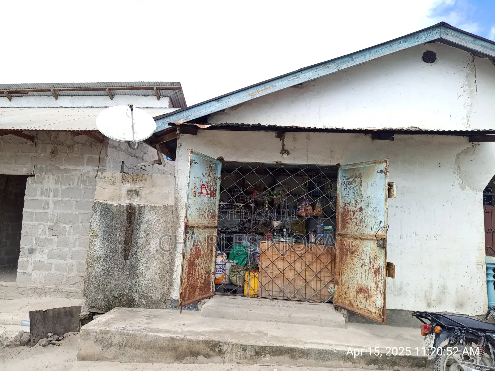 10bdrm House in Tanzania Daresalaam for sale