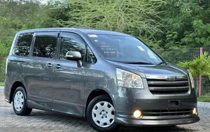 Toyota Noah 2008 Gray