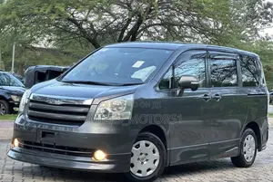 Toyota Noah 2008 Gray