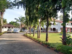 5bdrm House in Msasani Beach for sale