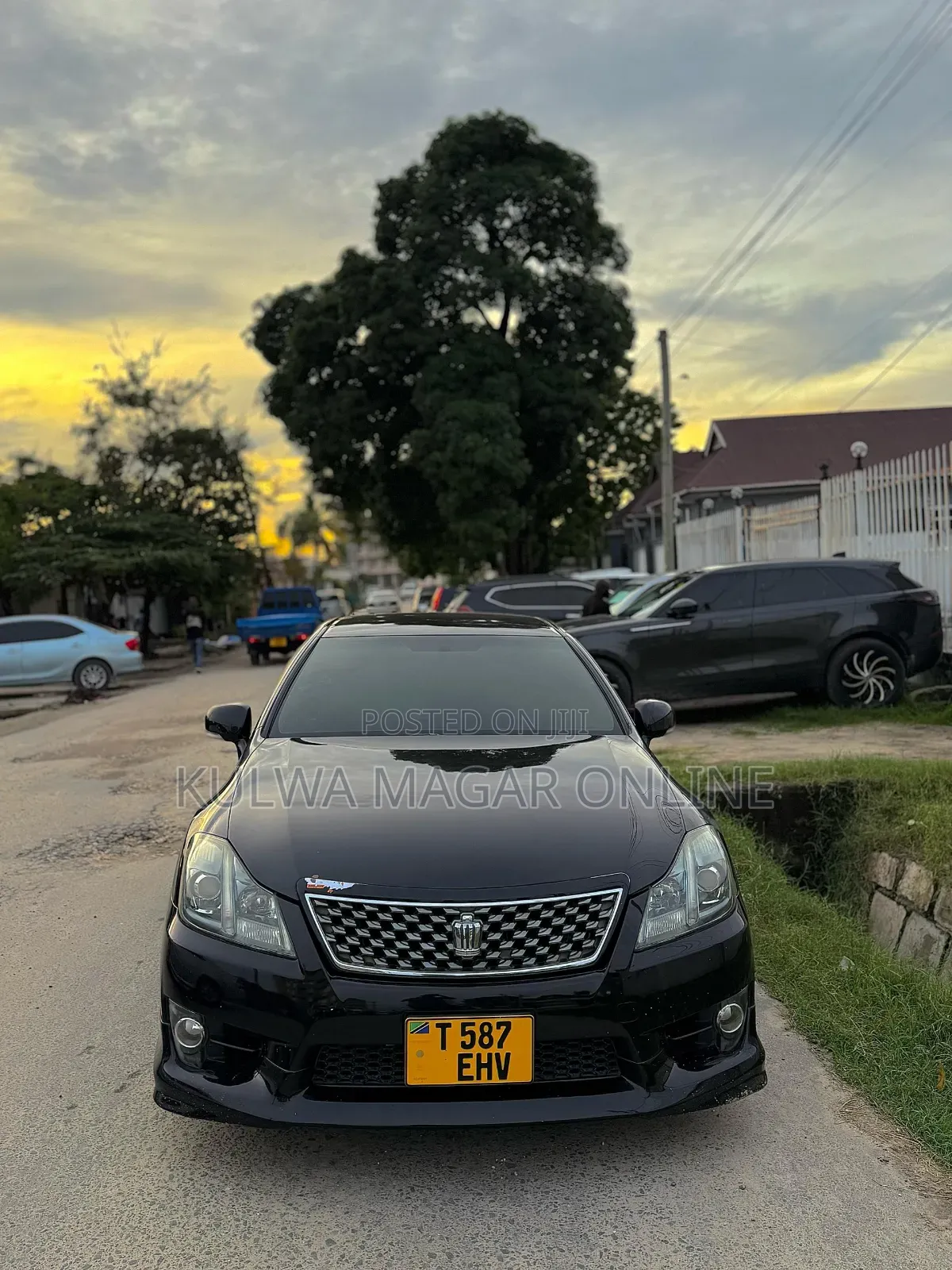 Toyota Crown 2013 Black