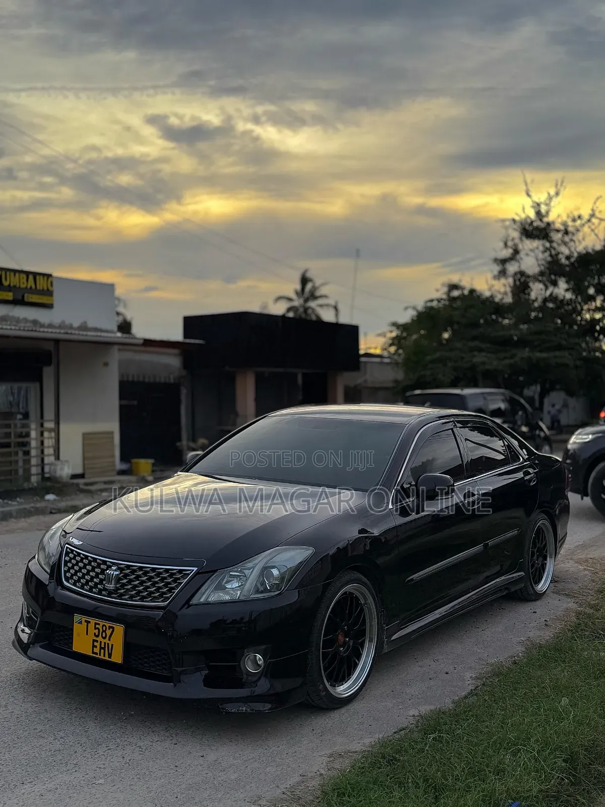 Toyota Crown 2013 Black
