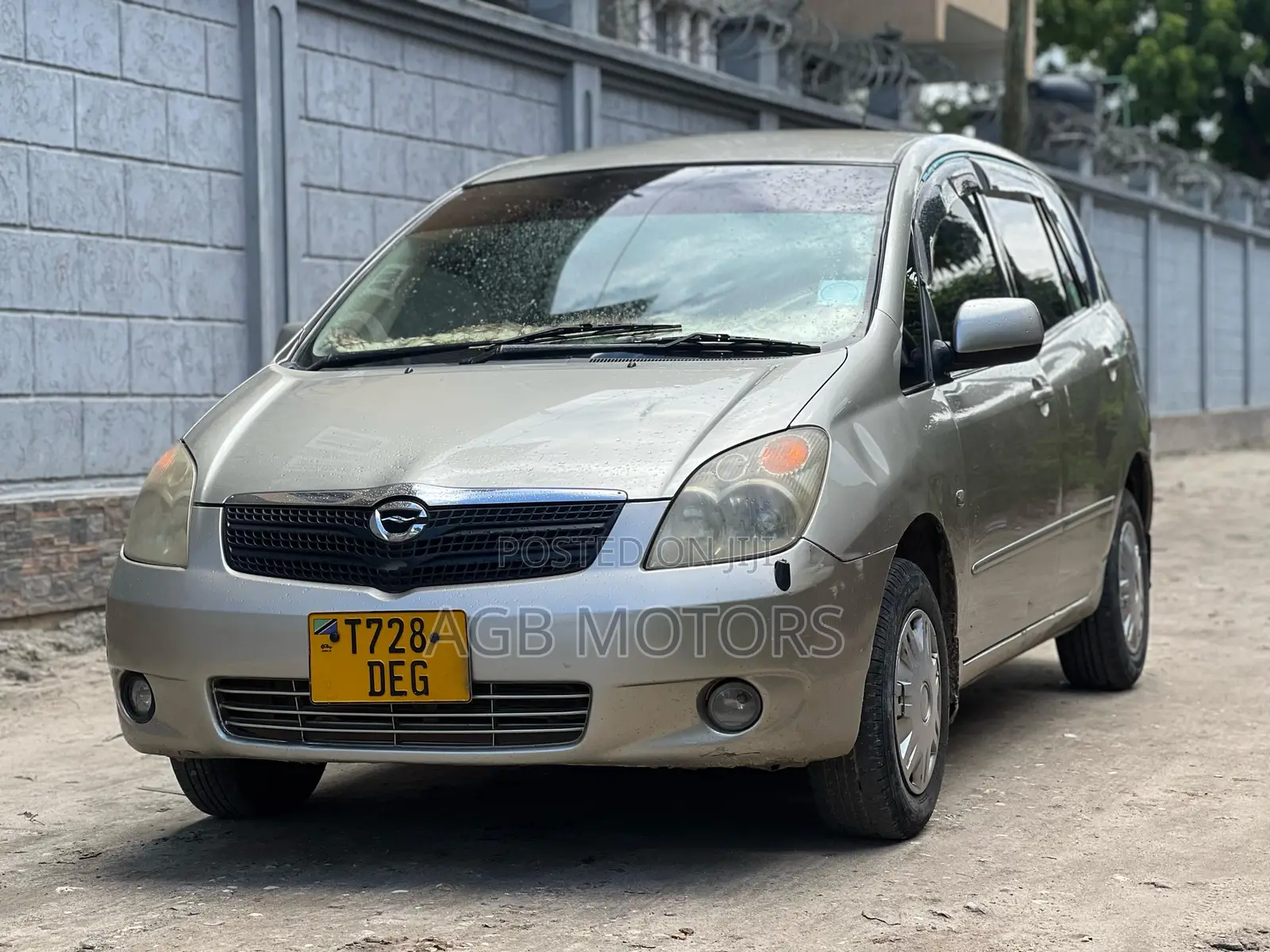 Toyota Corolla Spacio 2004 Gold
