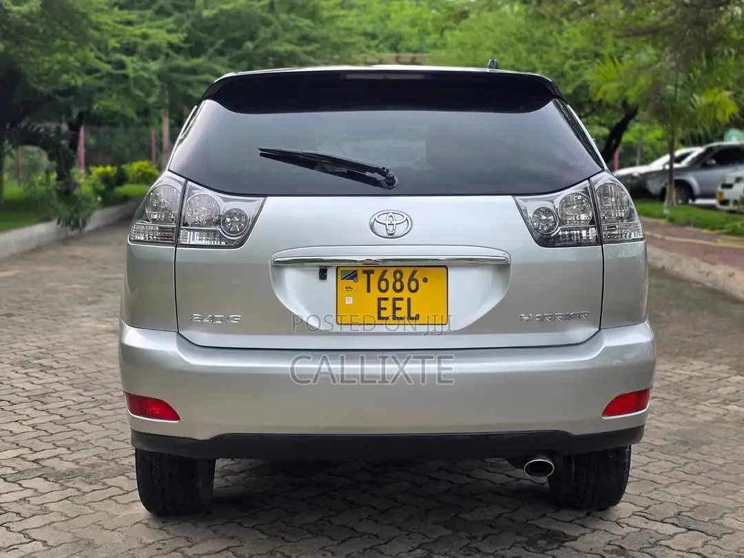 Toyota Harrier 2007 Silver