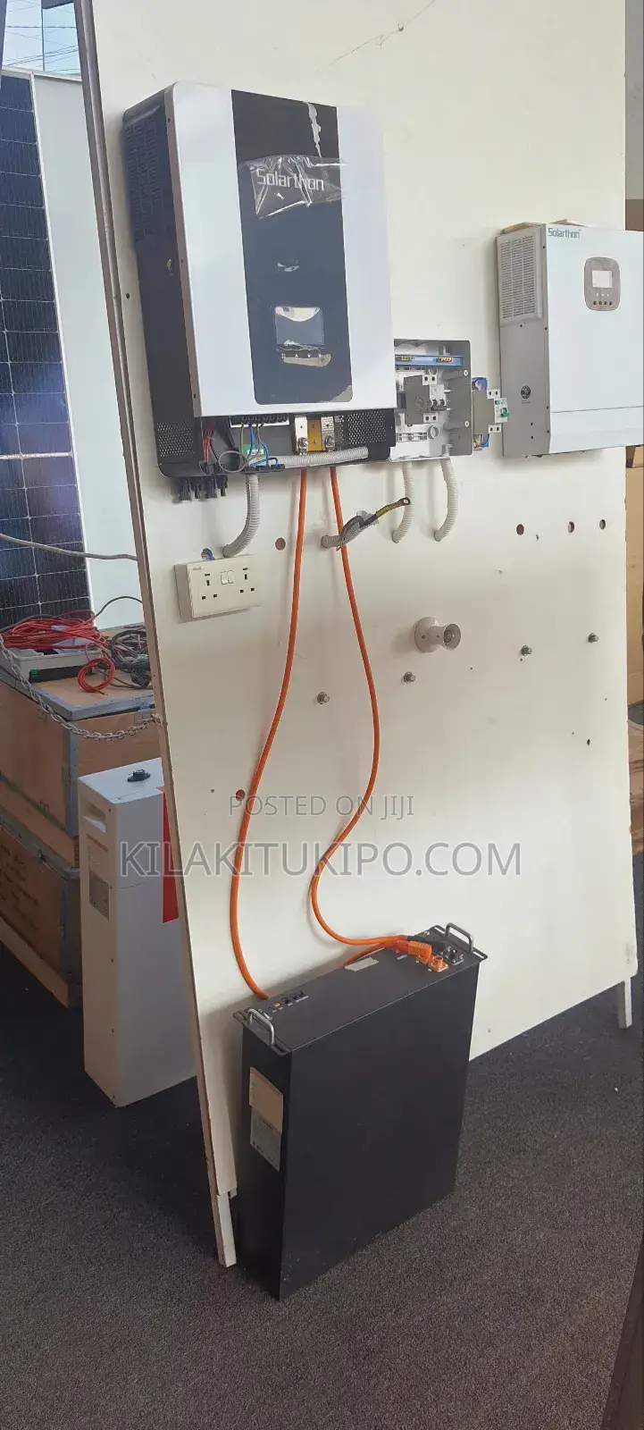 Lithium Power Battery Hybrid Solar Inverter