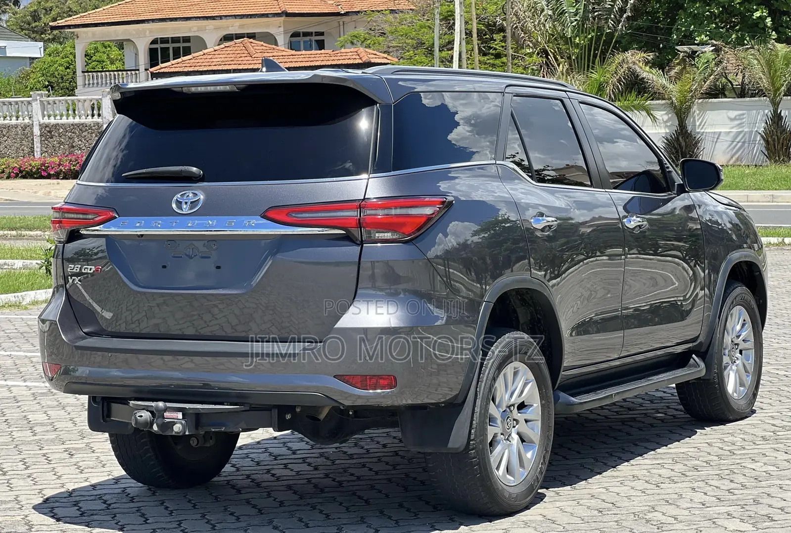 Toyota Fortuner 2022 Gray