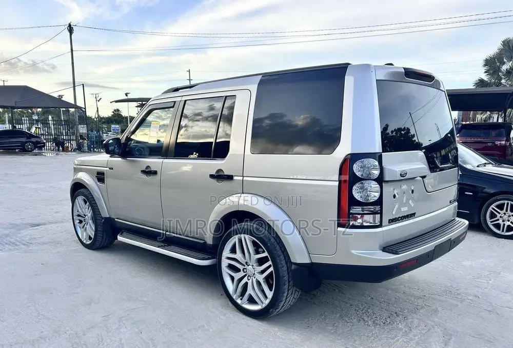 Land Rover Discovery 2016 Silver