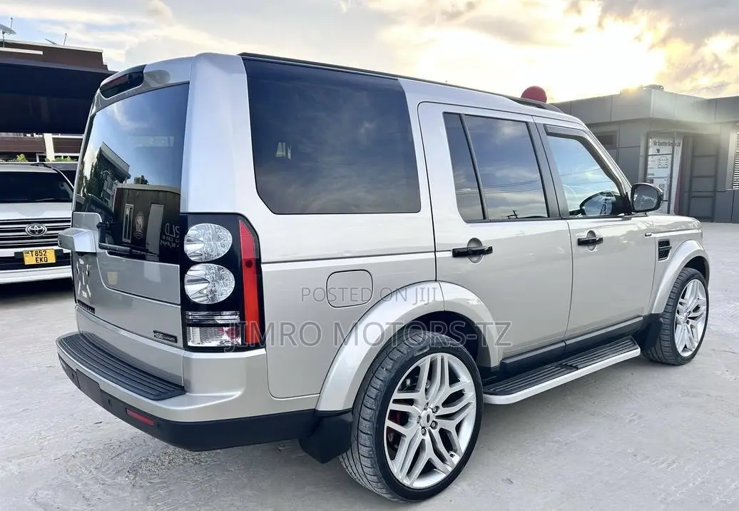 Land Rover Discovery 2016 Silver