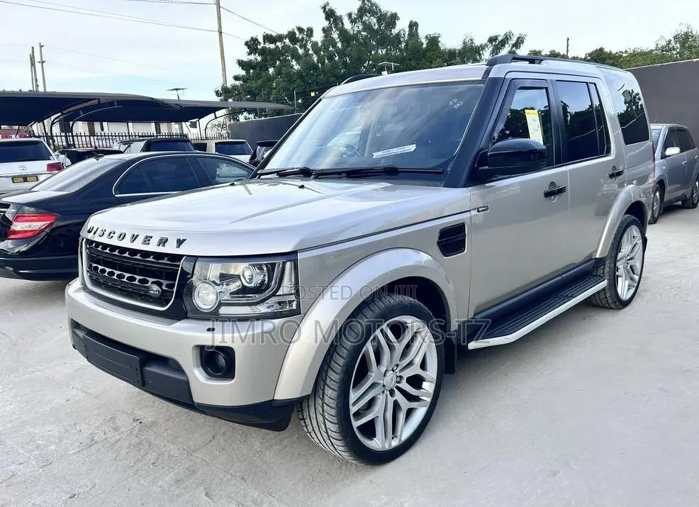 Land Rover Discovery 2016 Silver
