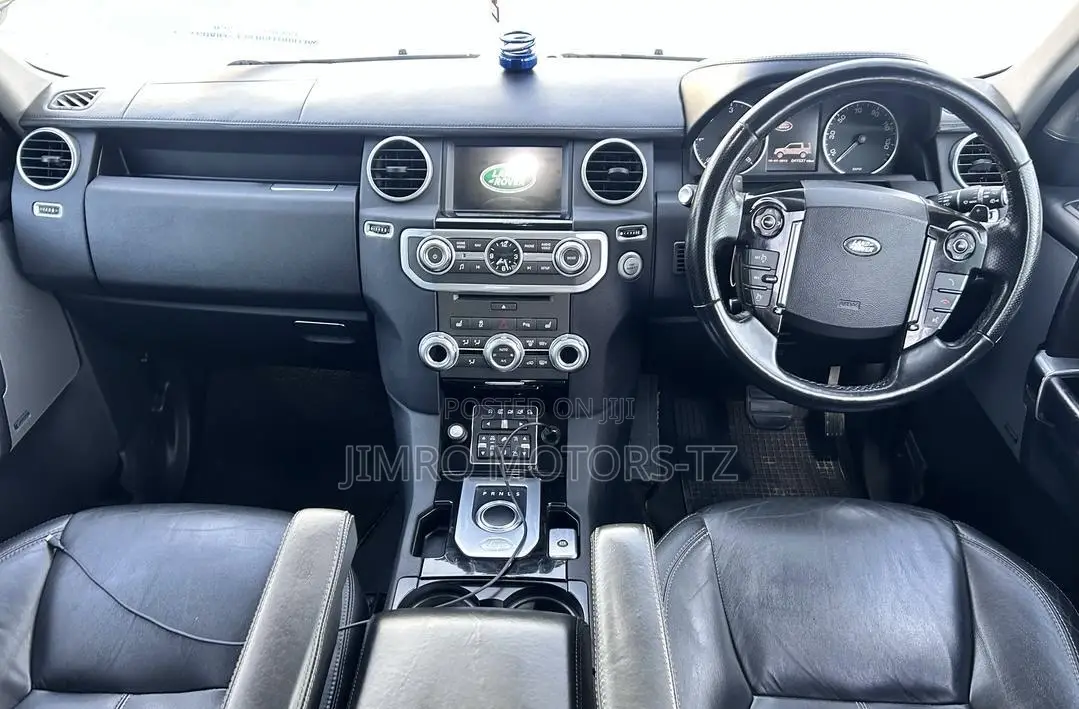 Land Rover Discovery 2016 Silver