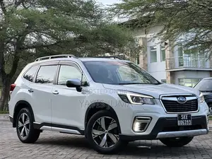 Subaru Forester 2019 White