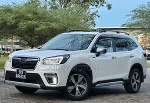 Subaru Forester 2019 White