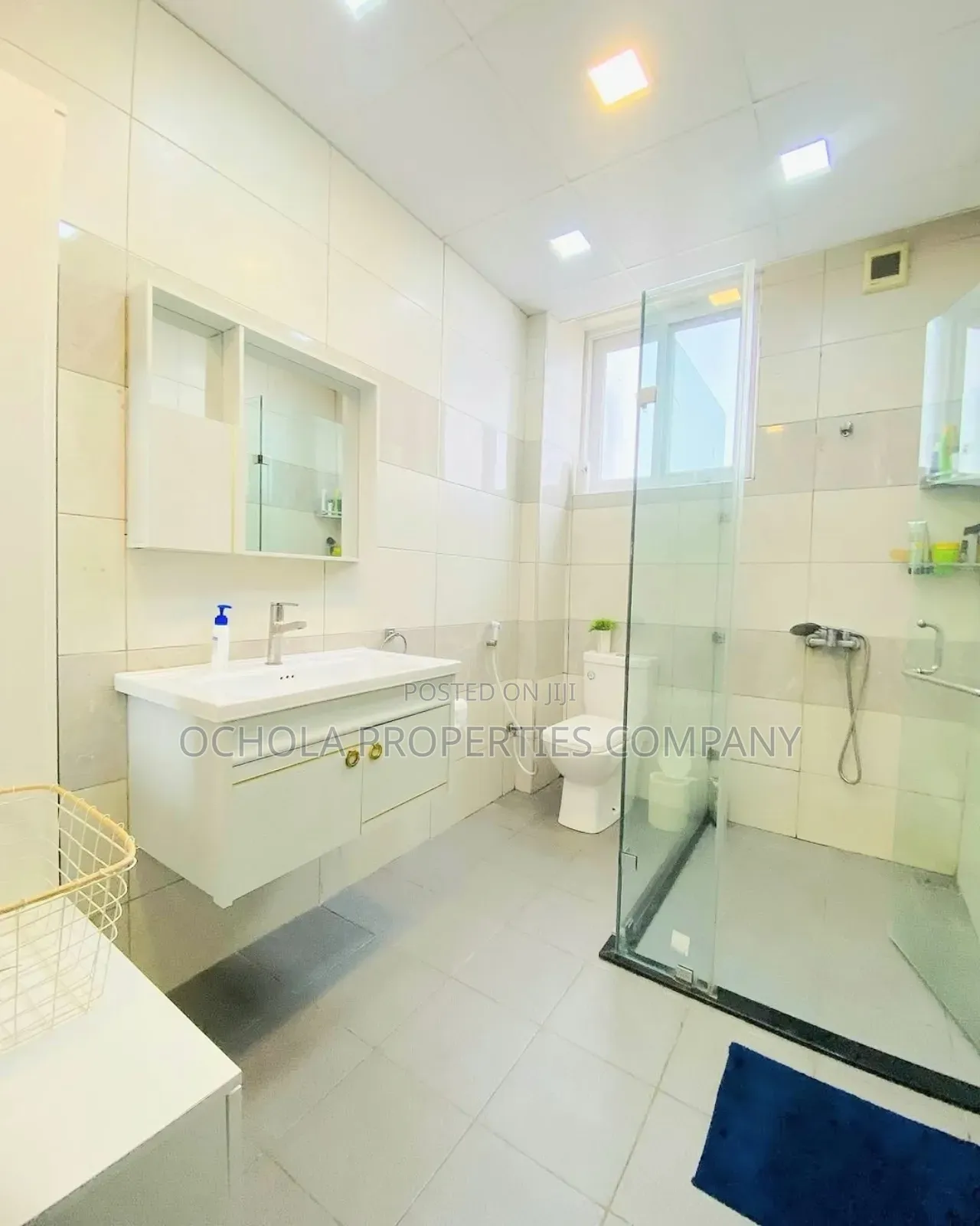 Furnished 3bdrm Penthouse in Upanga East for rent