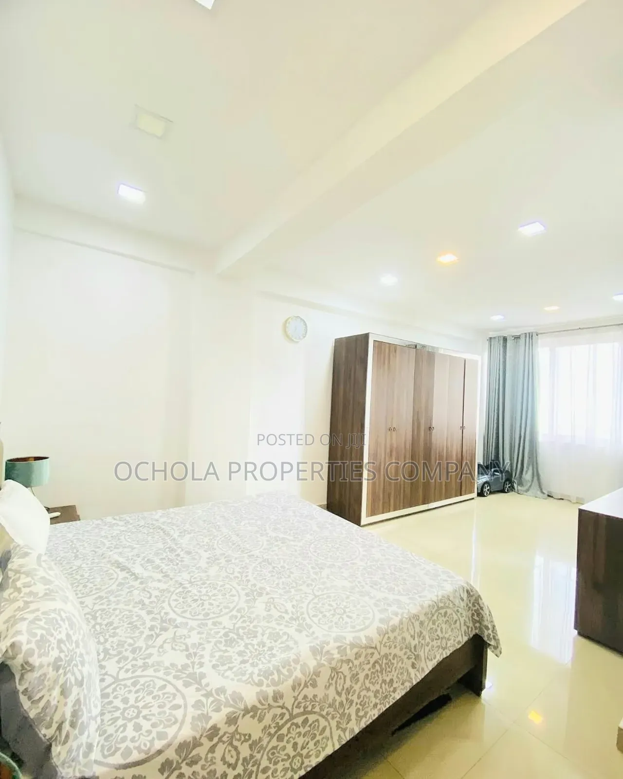 Furnished 3bdrm Penthouse in Upanga East for rent