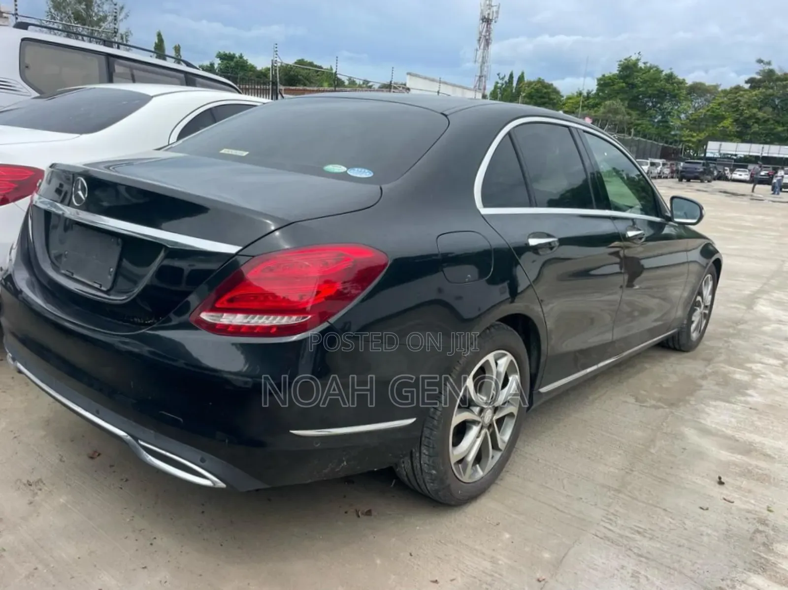 Mercedes-Benz C200 2016 Black