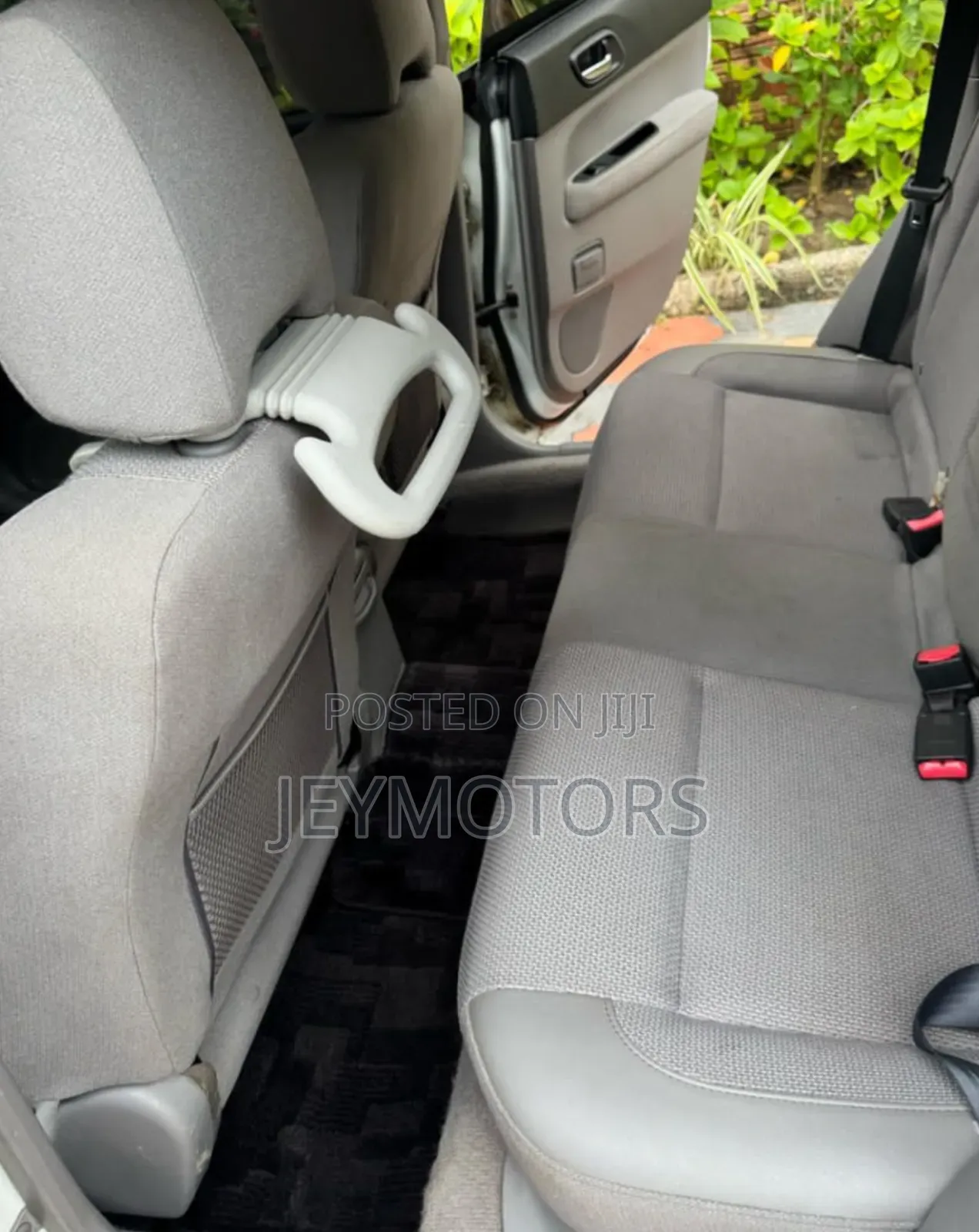 Subaru Forester 2004 White