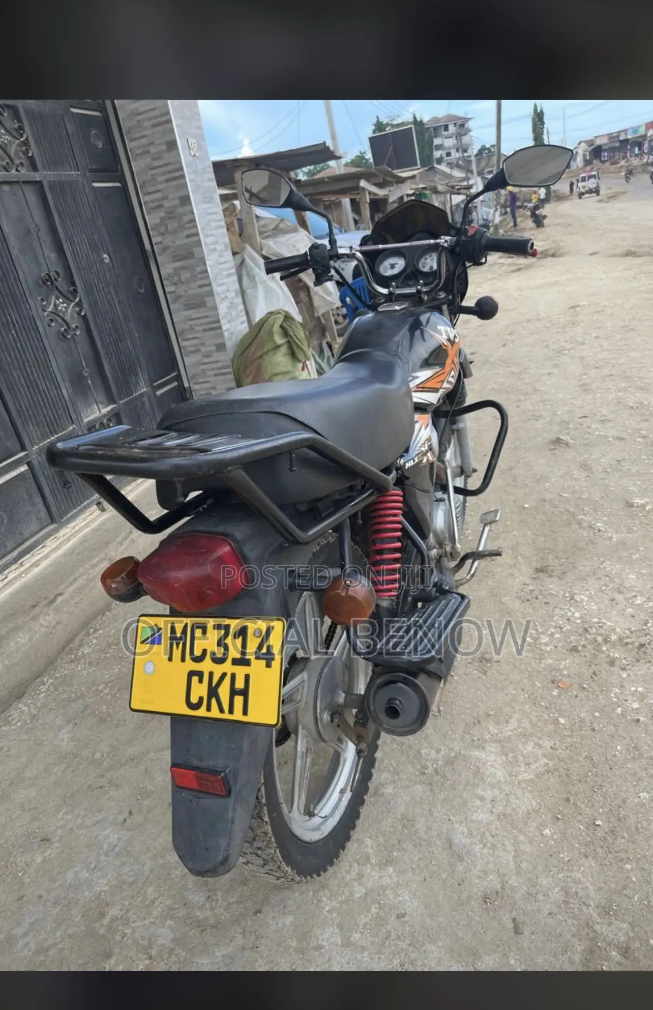 TVS HLX 125 2023
