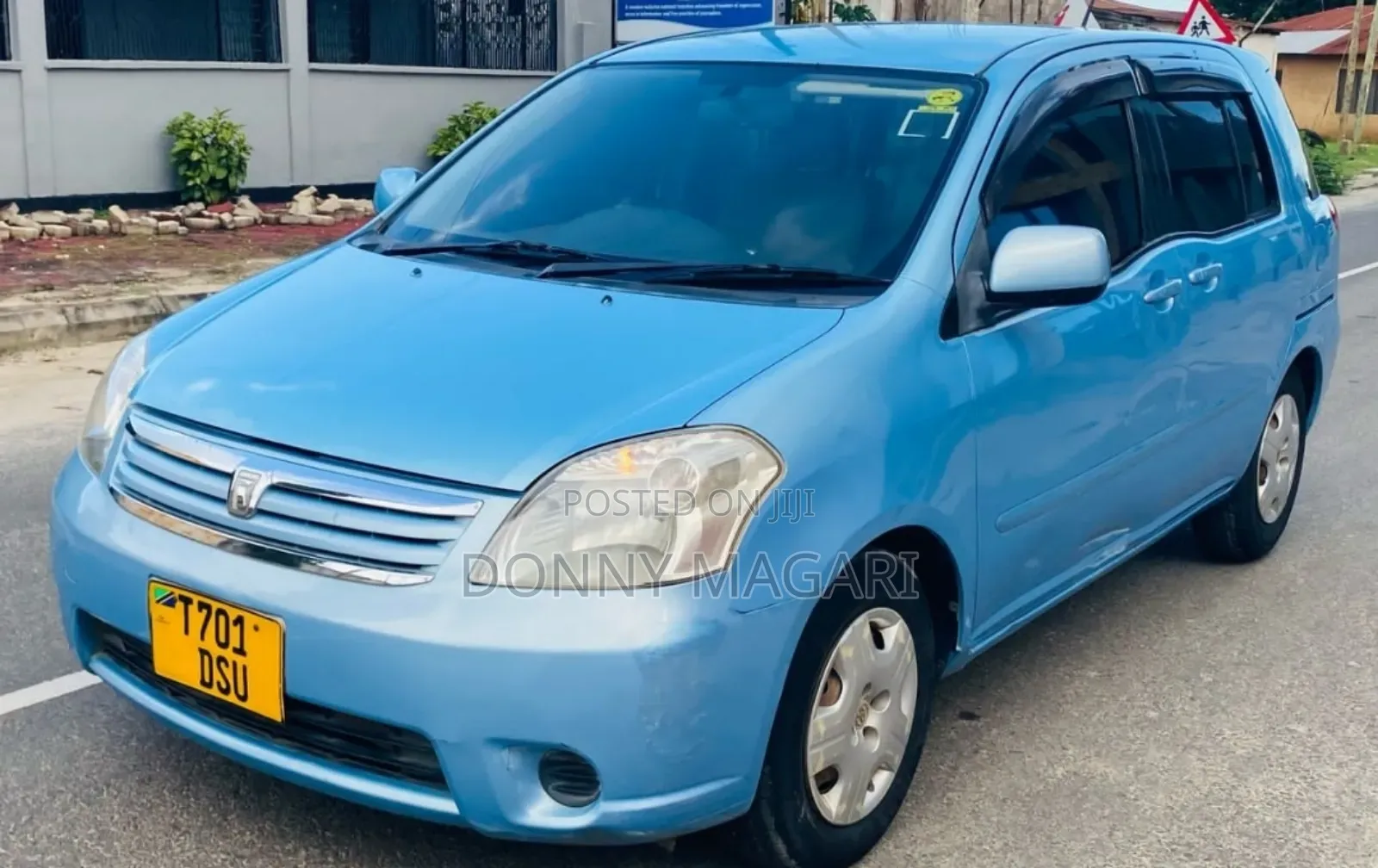 Toyota Raum 2004 Blue