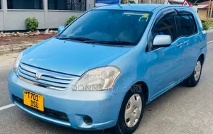 Toyota Raum 2004 Blue