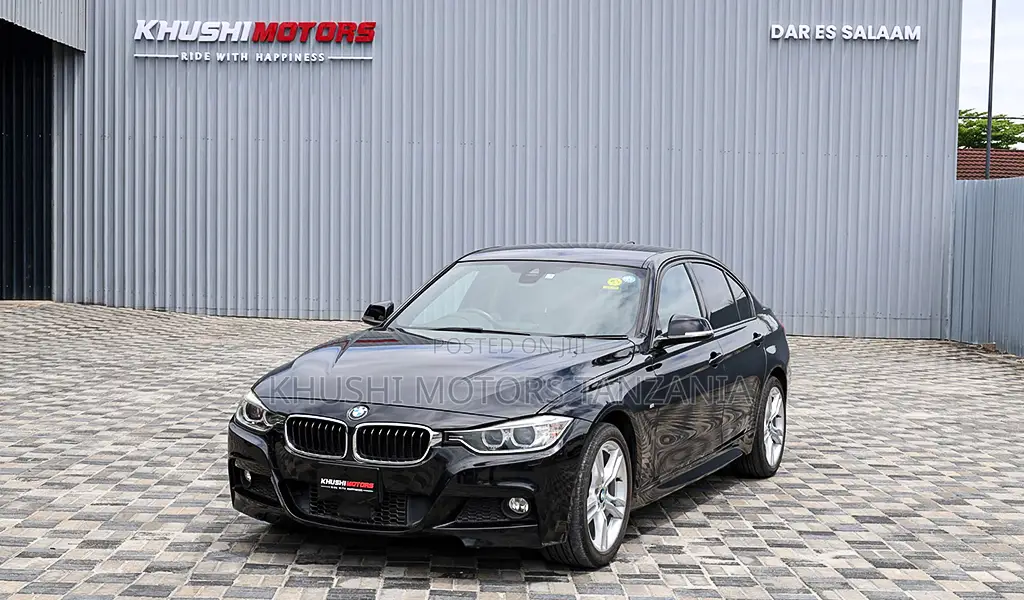 BMW 320i 2015 Black
