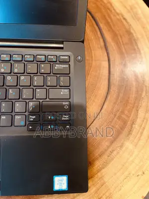 Laptop Dell Latitude 7290 8GB Intel Core i7 SSD 256GB