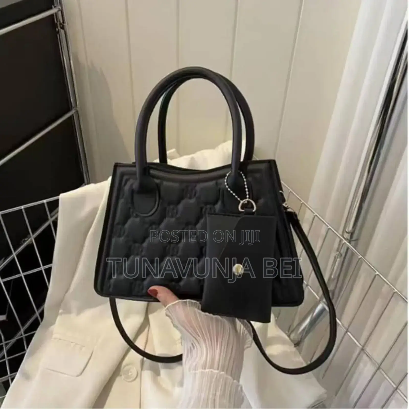 Hand Bag / Ladies Bag