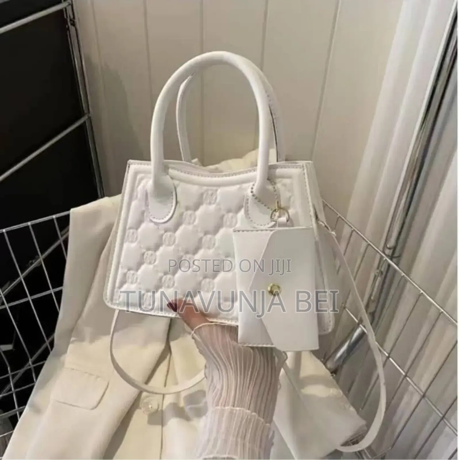 Hand Bag / Ladies Bag