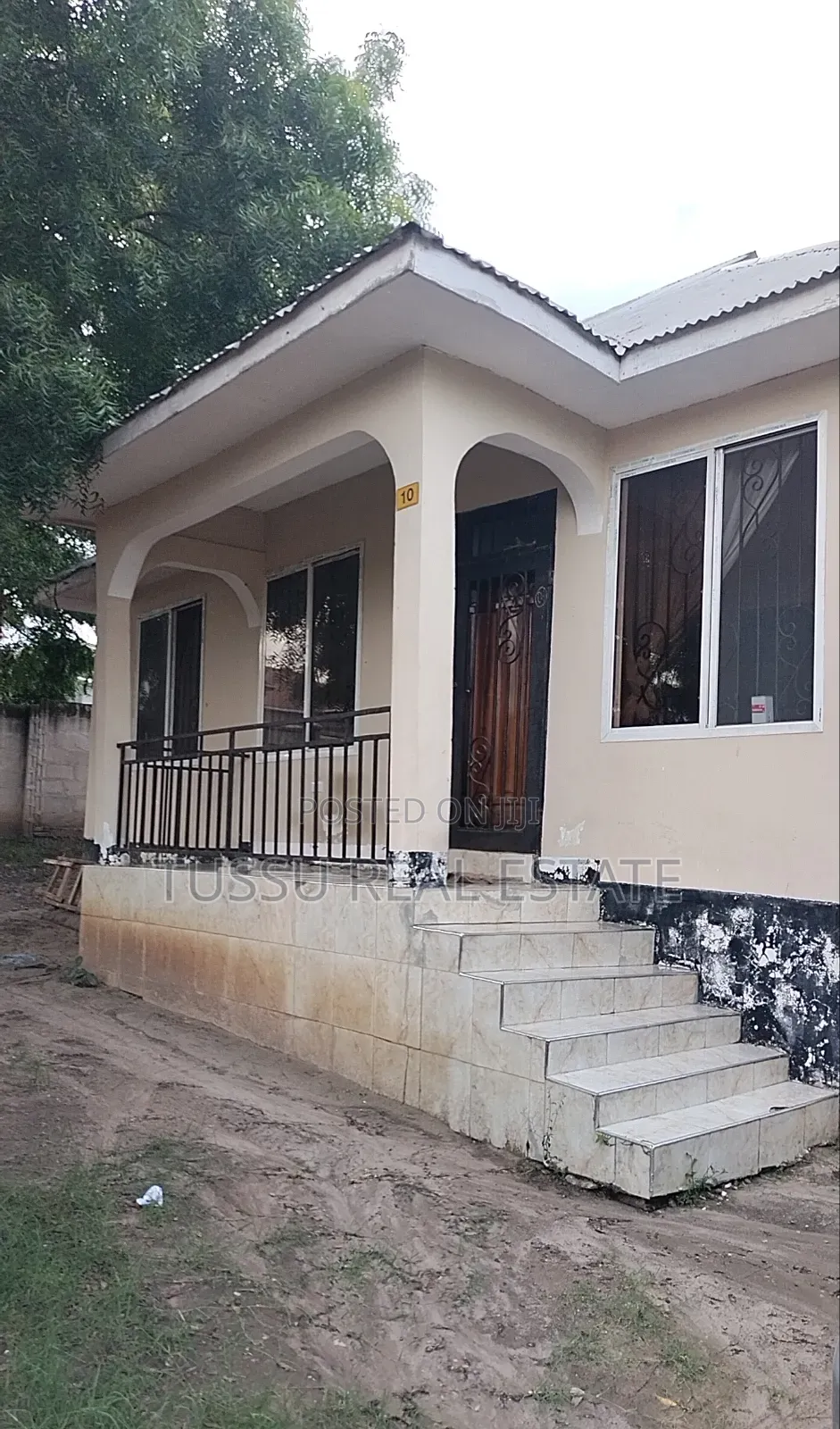 2bdrm Apartment in Magorofani Rd, Ilala for sale