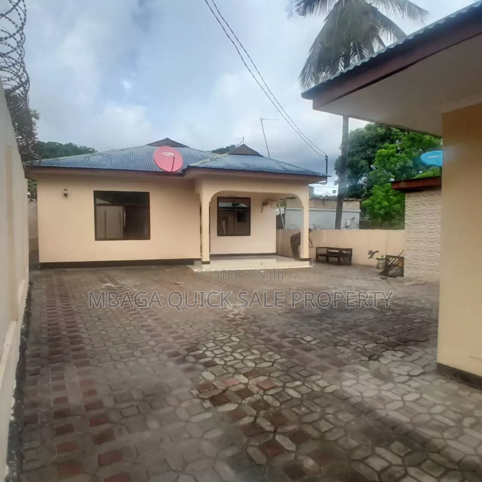 10bdrm House in Mbezi Kwa Msuguri for sale