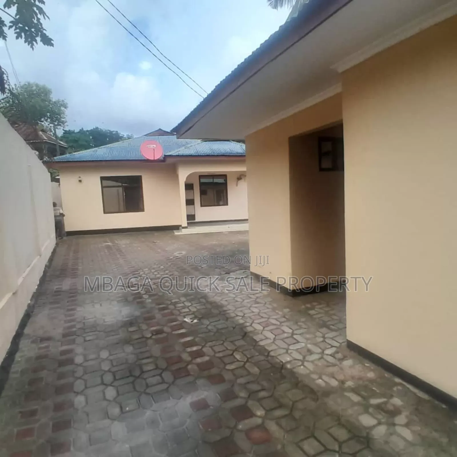 10bdrm House in Mbezi Kwa Msuguri for sale