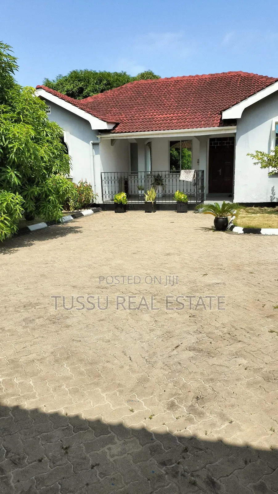 5bdrm House in Mbezibeach Jogoo for sale