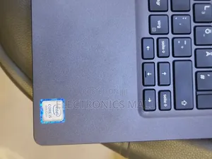 Laptop Dell Latitude 5300 8GB Intel Core I5 SSD 256GB