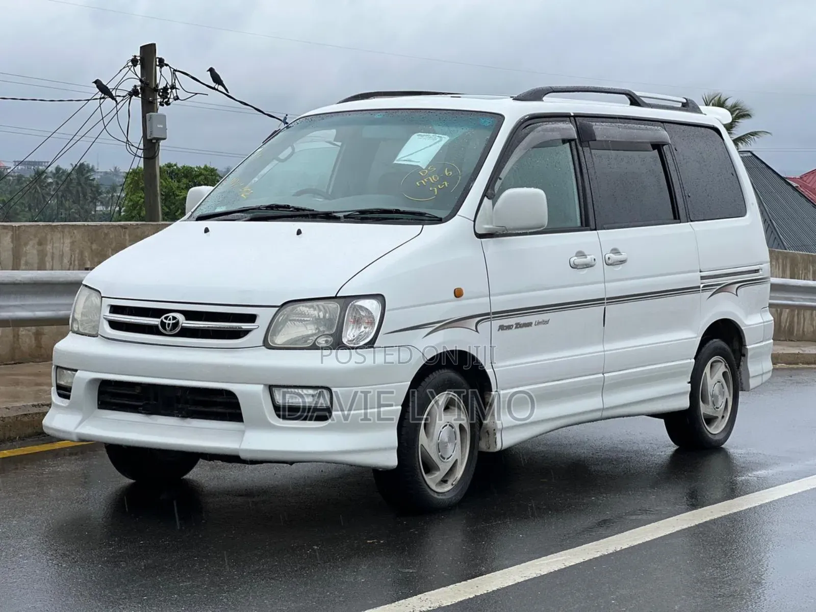 Toyota TownAce Noah 2000 Pearl