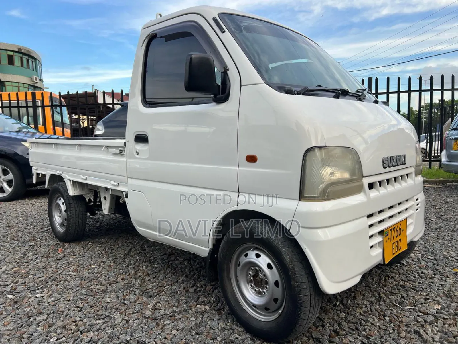 Suzuki Super Carry 2001 White