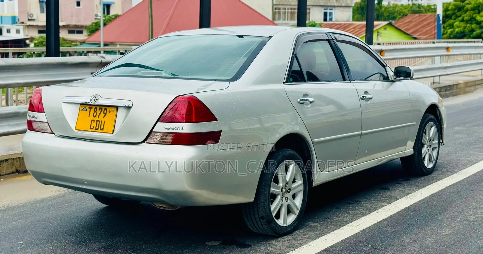Toyota Mark II 2003 Silver