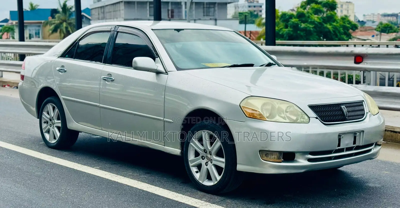 Toyota Mark II 2003 Silver