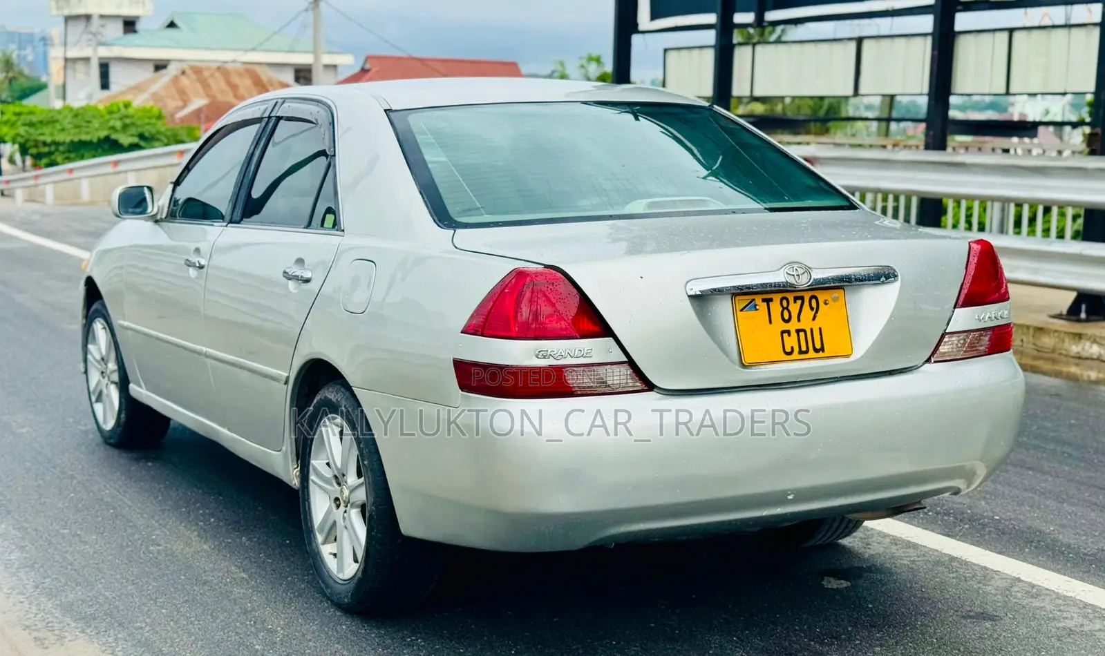 Toyota Mark II 2003 Silver